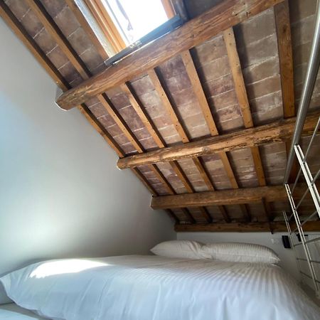 Casa Vacanze Giorgetta Palazzina Privata Di Due Piani Кіоджа Екстер'єр фото